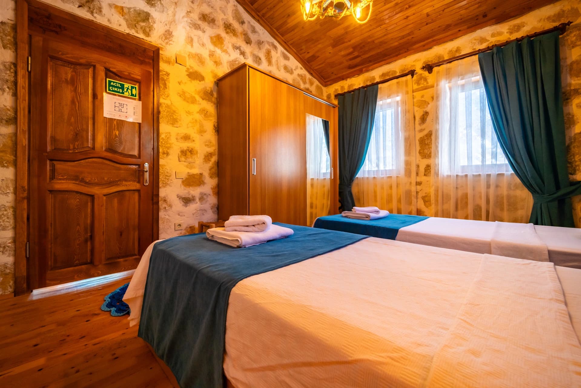 Schlafzimmer 2