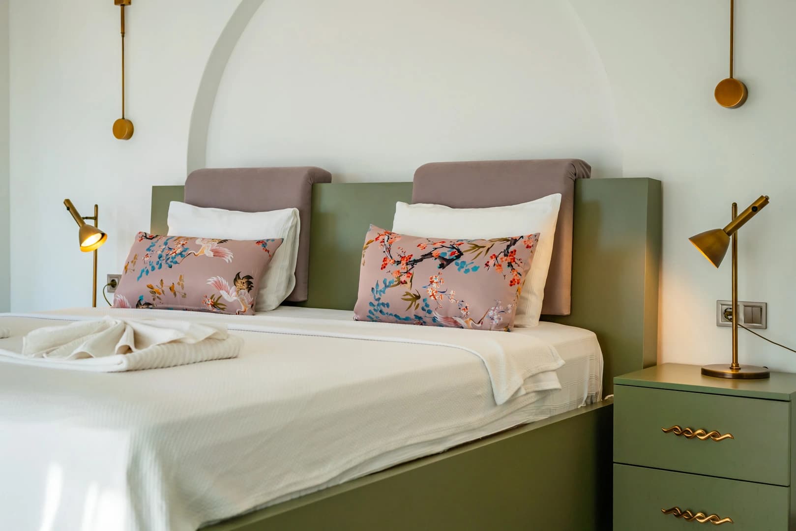 Schlafzimmer 1