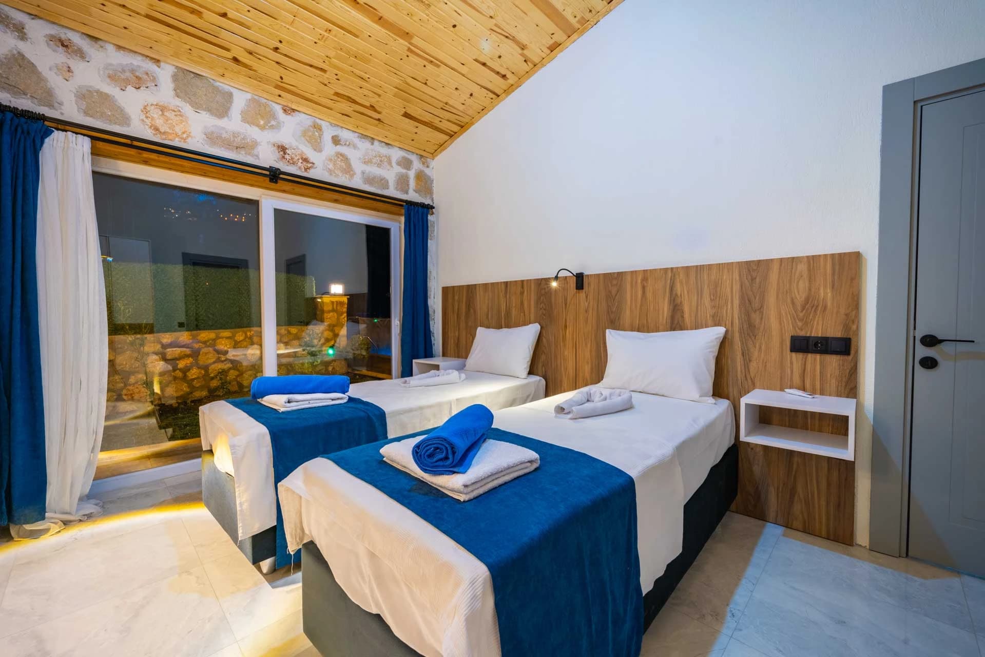 Schlafzimmer 2