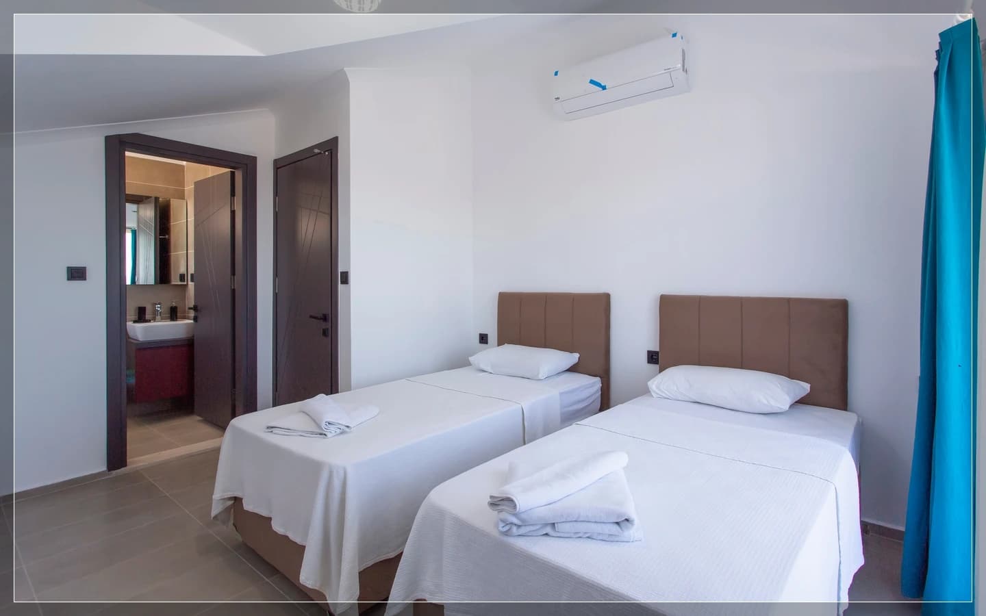 Schlafzimmer 1