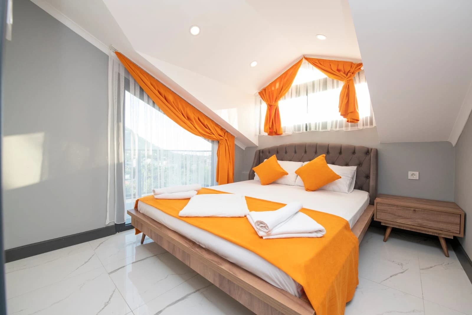 Schlafzimmer 2