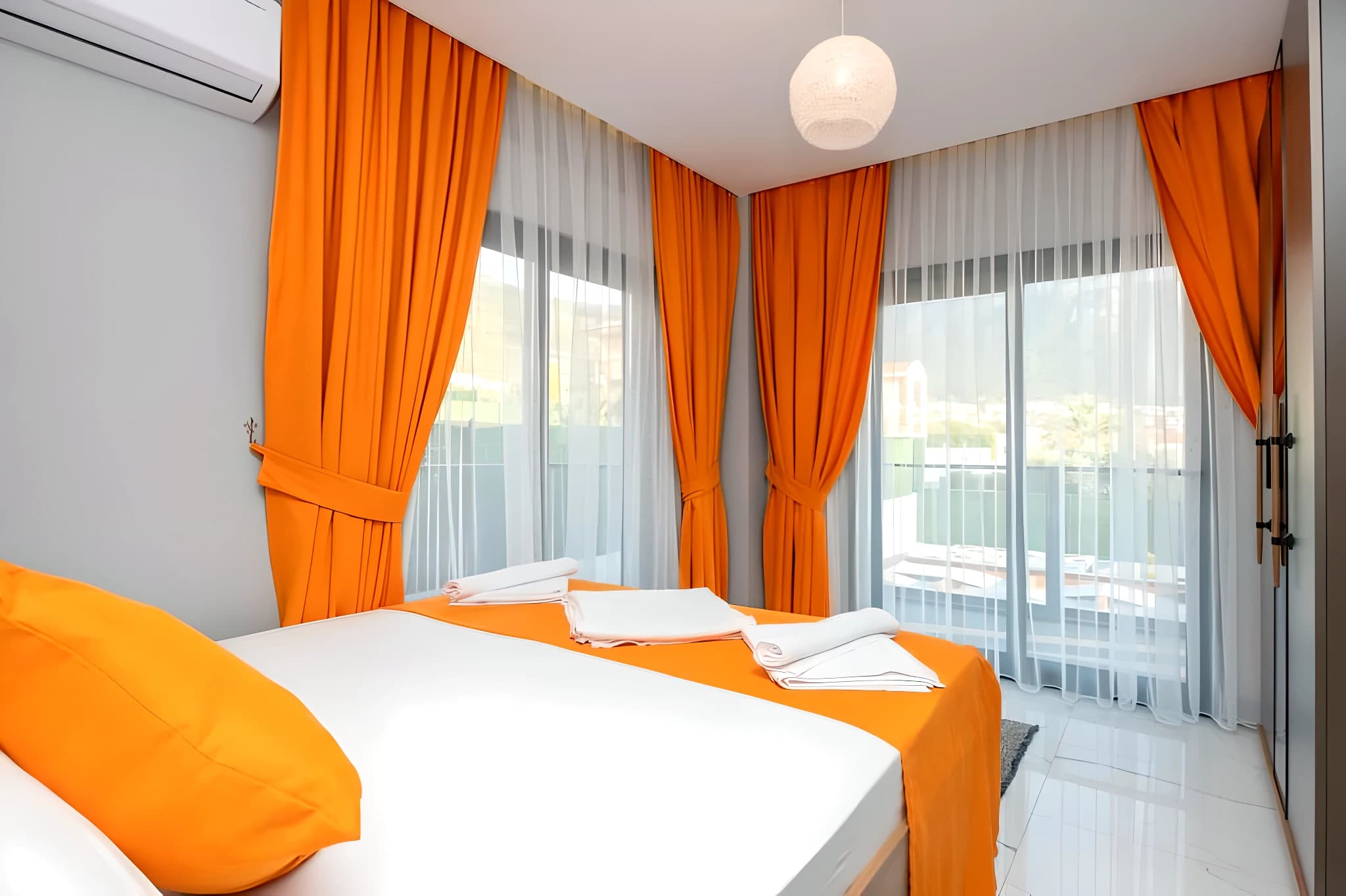 Schlafzimmer 2