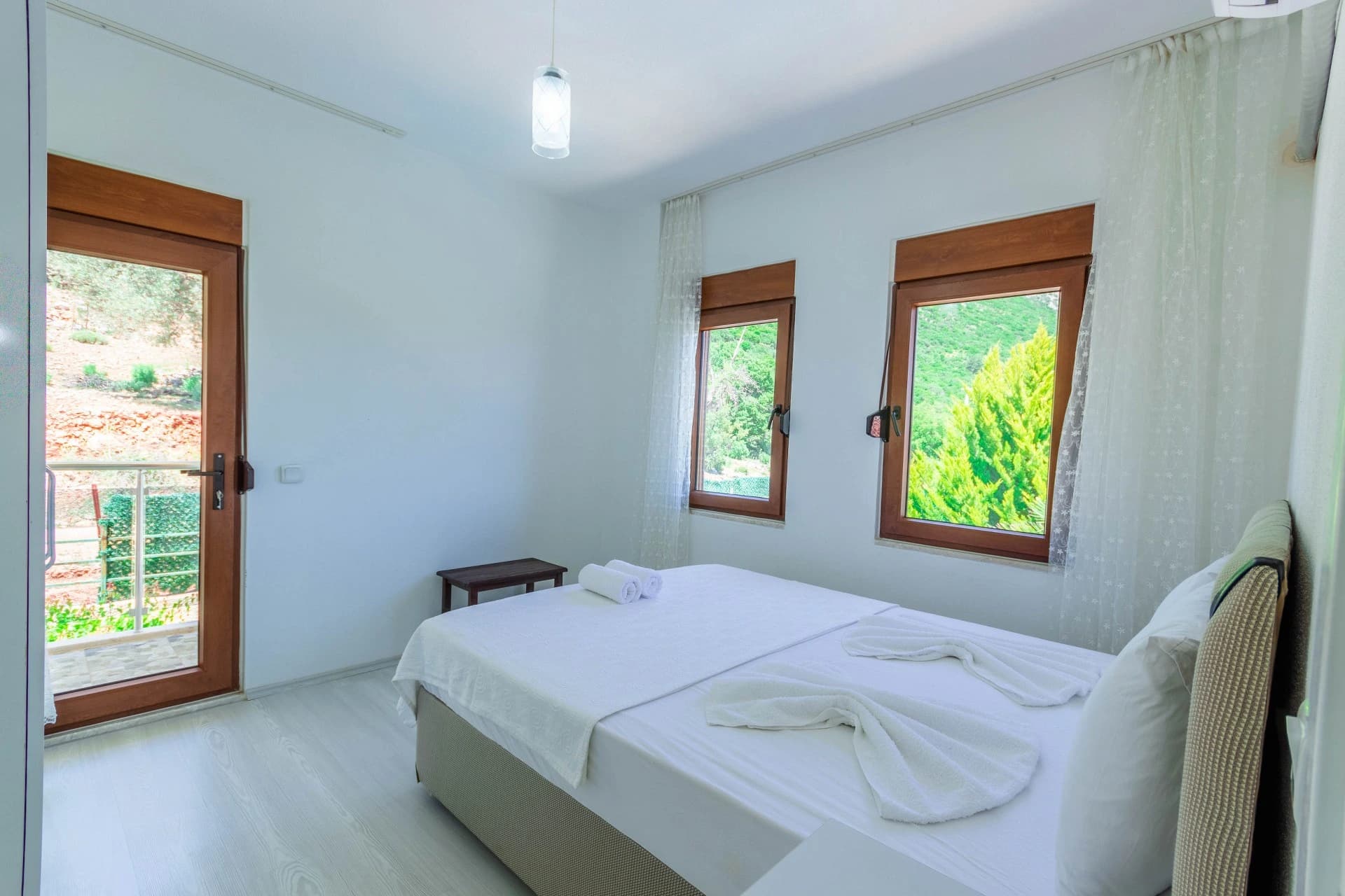 Schlafzimmer 1