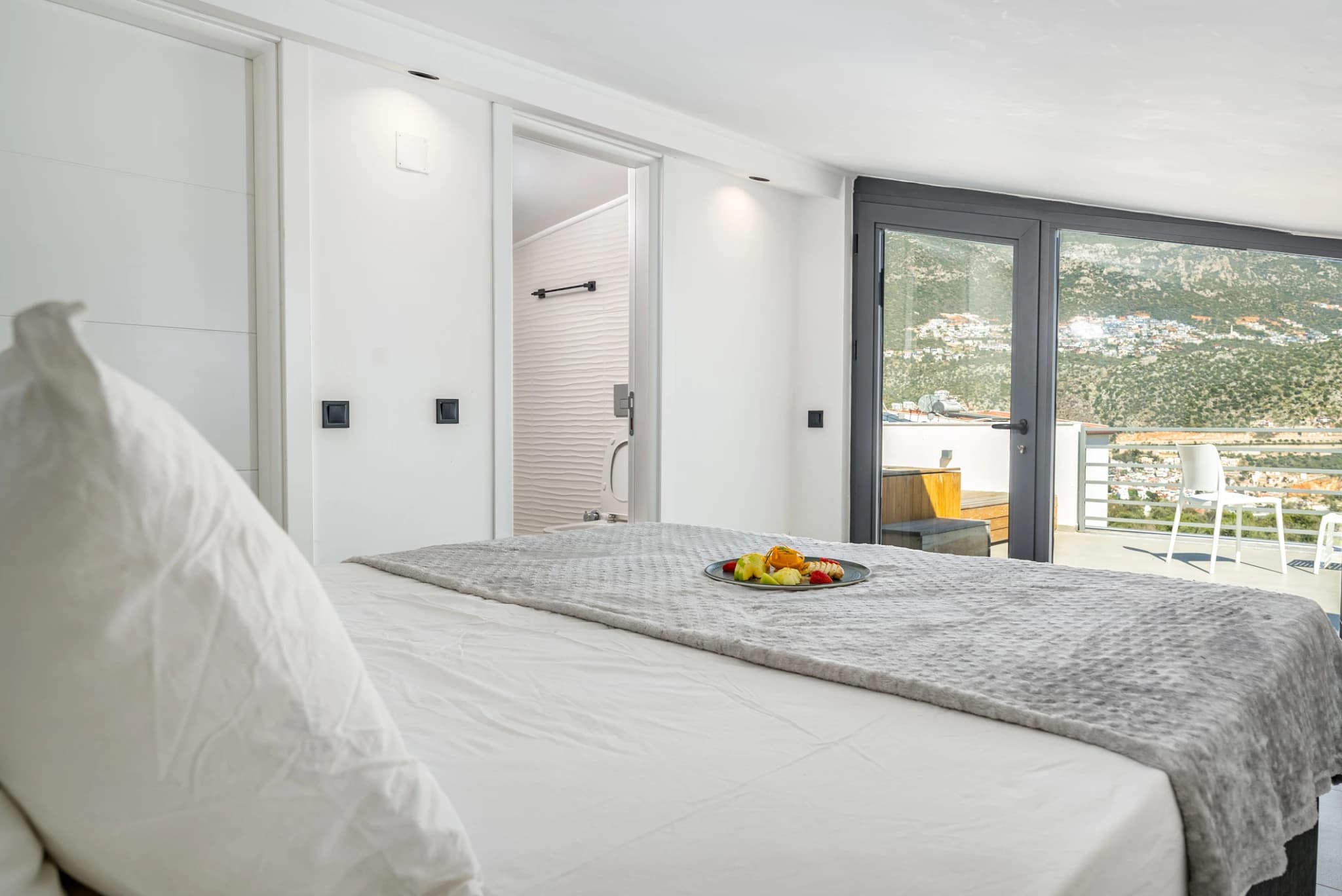 Schlafzimmer 1