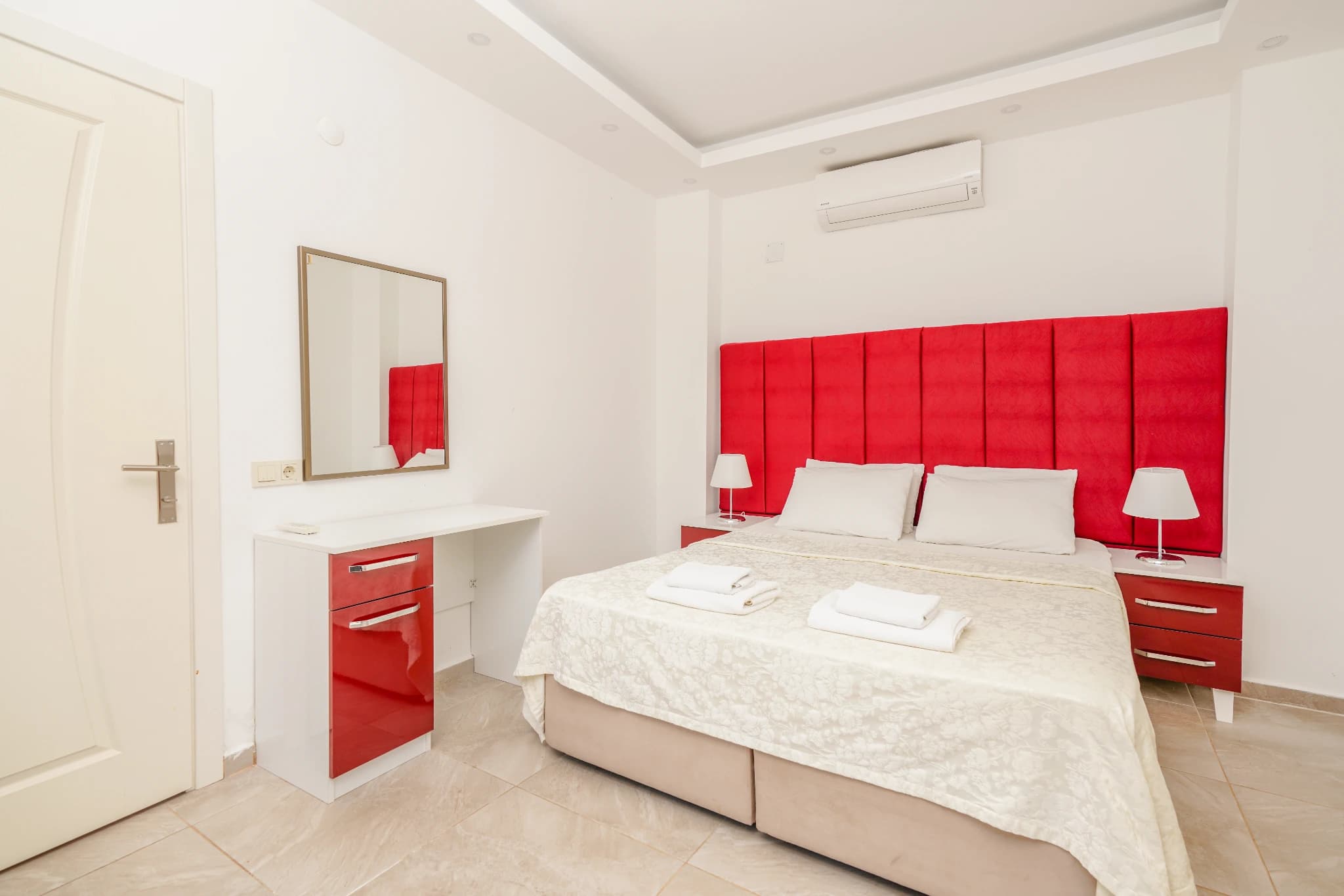 Schlafzimmer 2