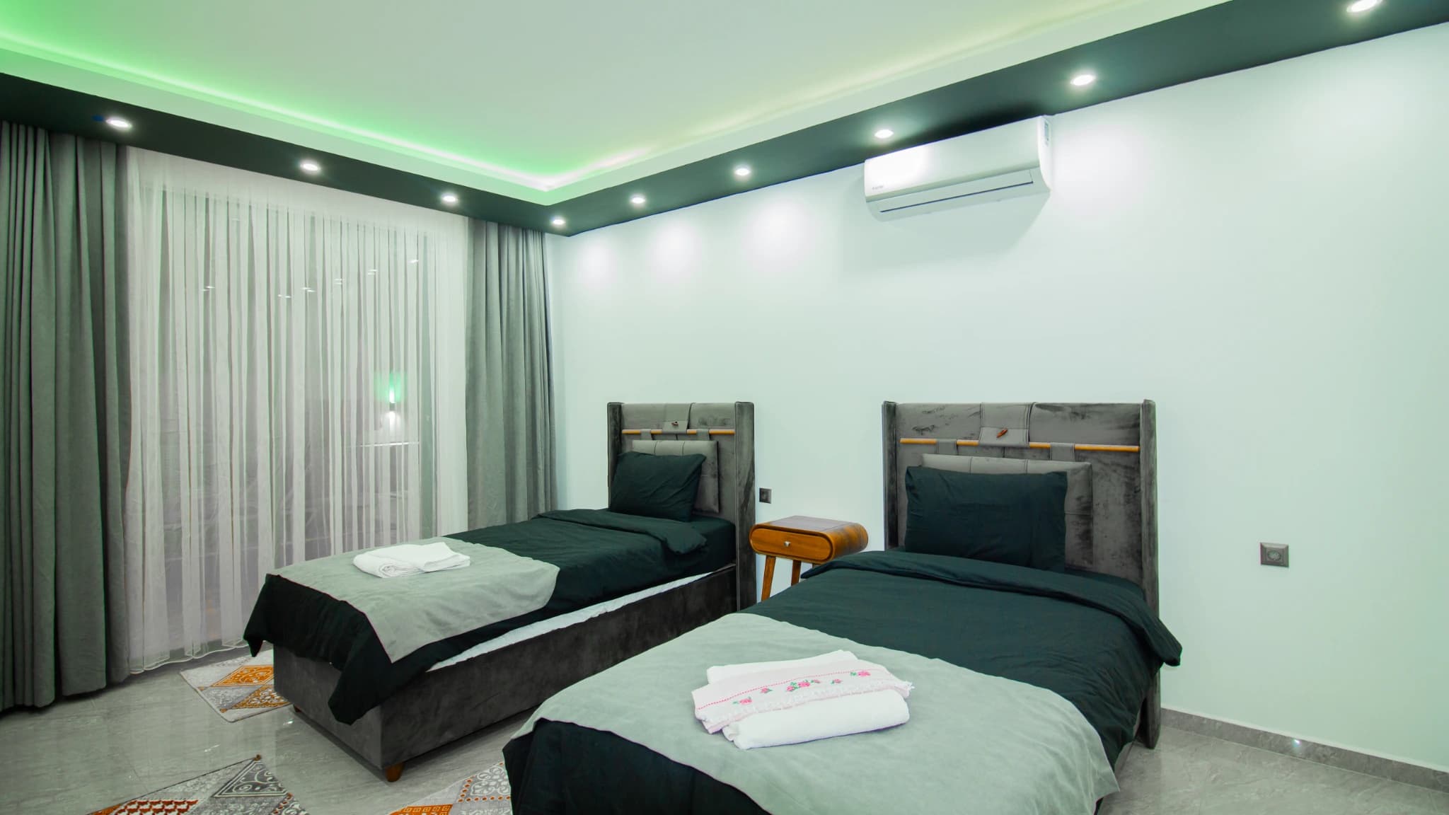 Schlafzimmer 2