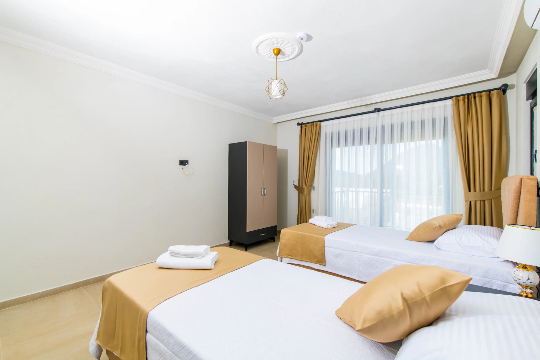Schlafzimmer 2