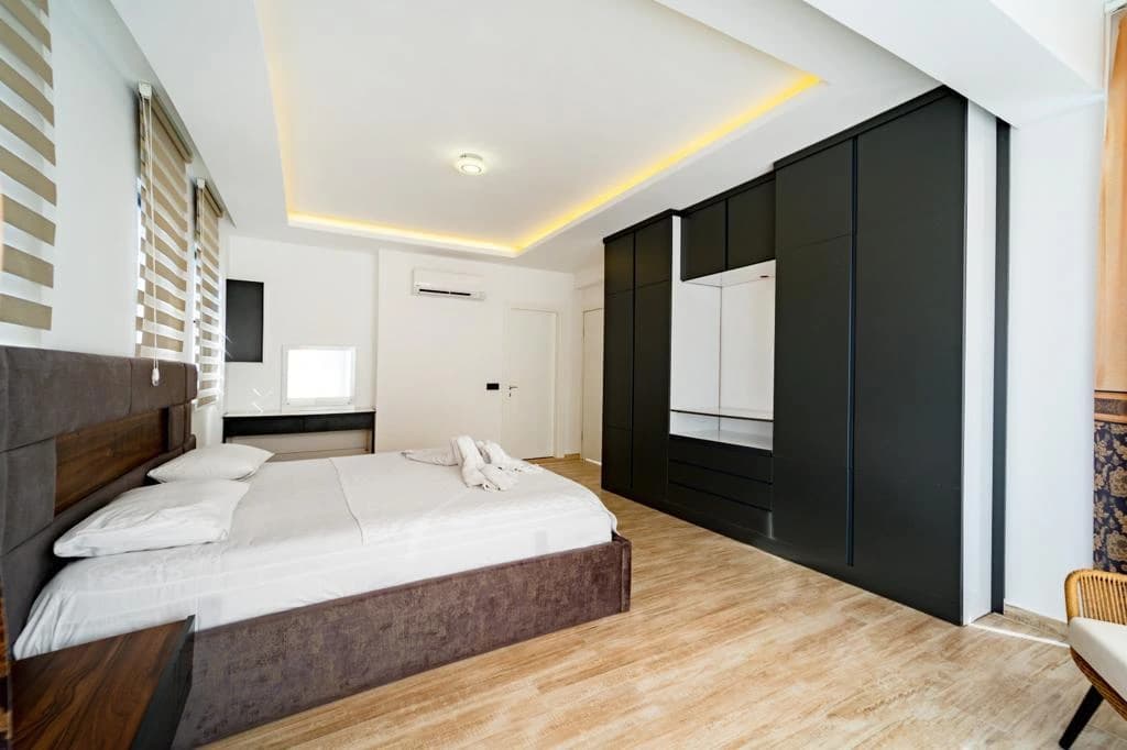 Schlafzimmer 2