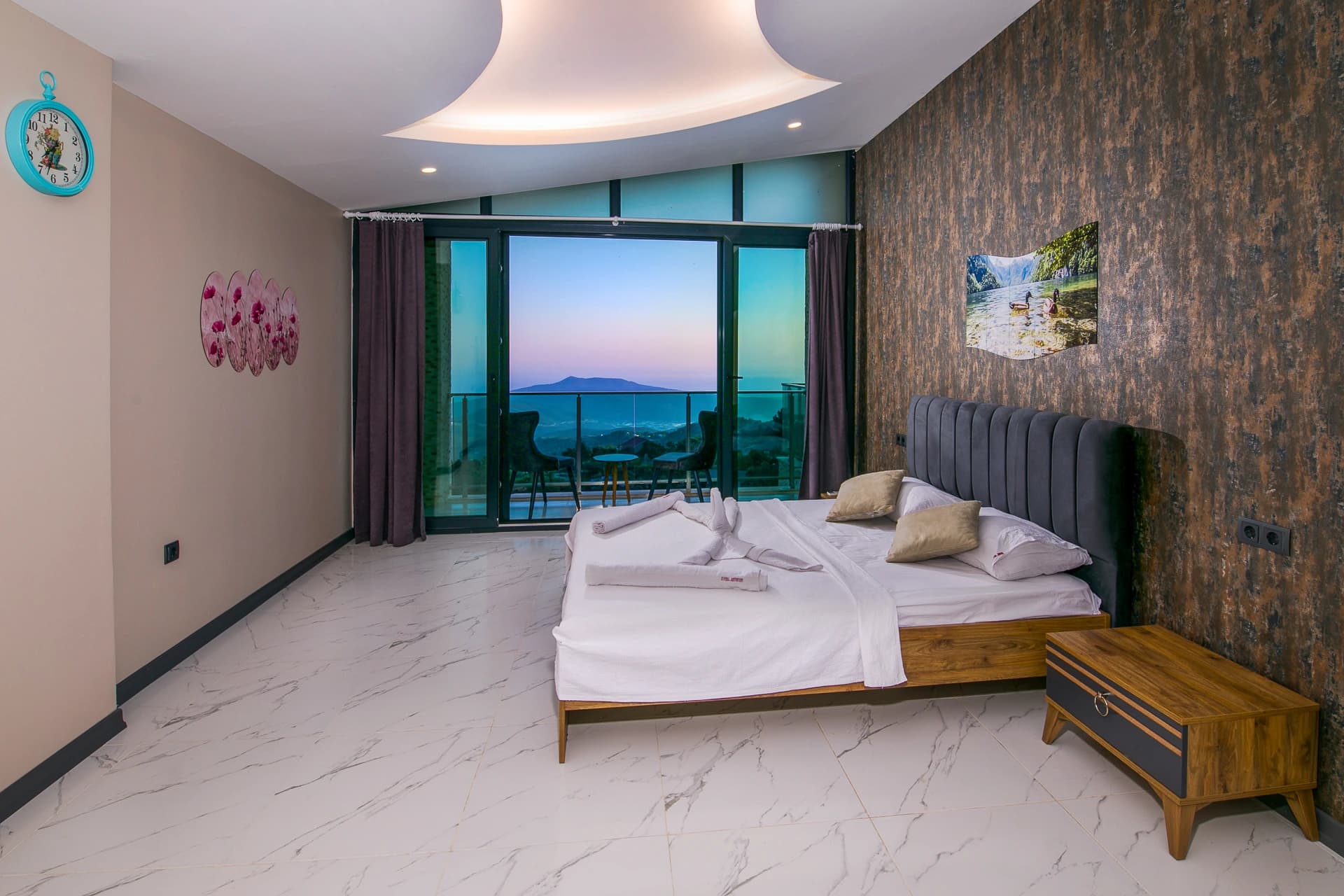 Schlafzimmer 2