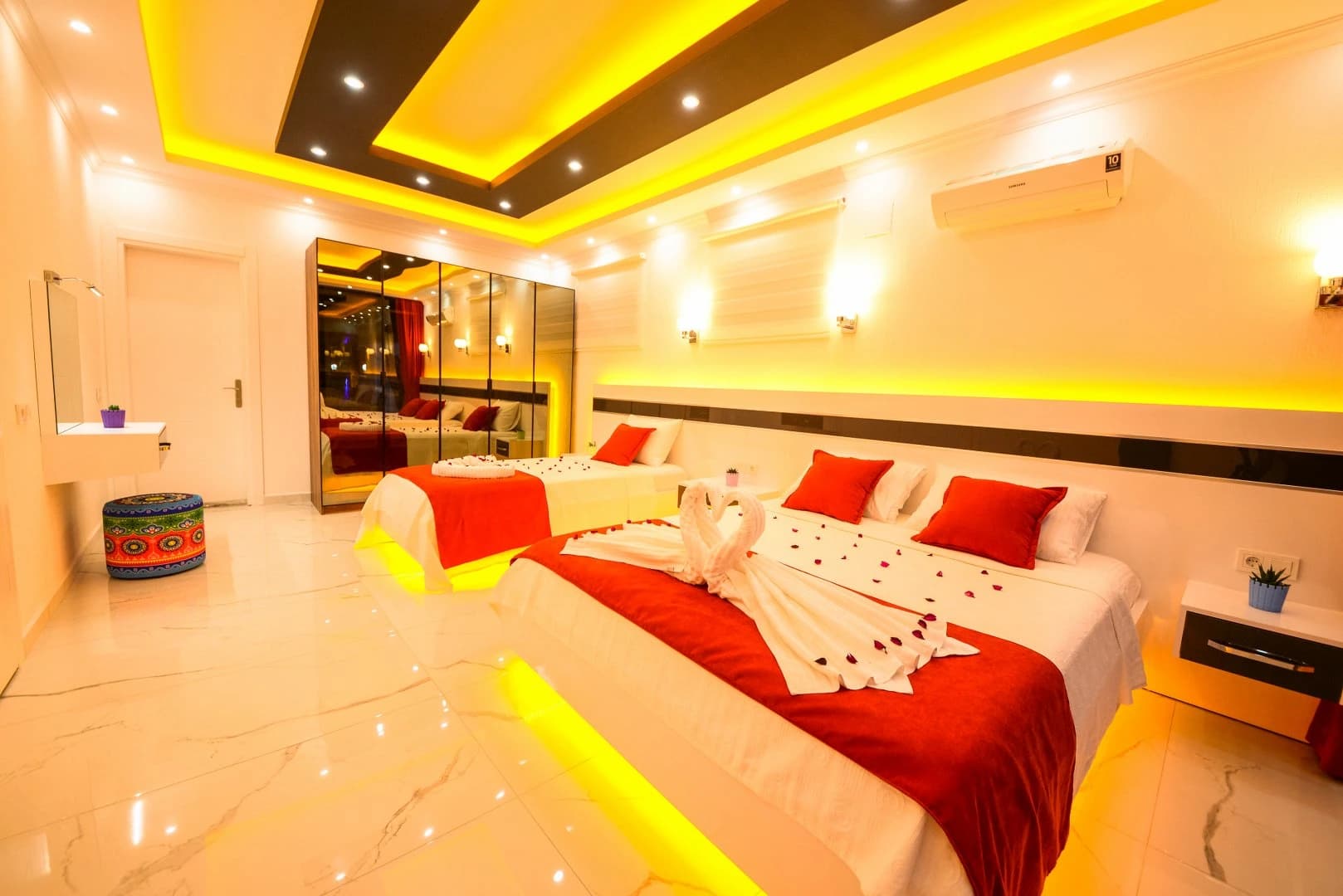 Schlafzimmer 2