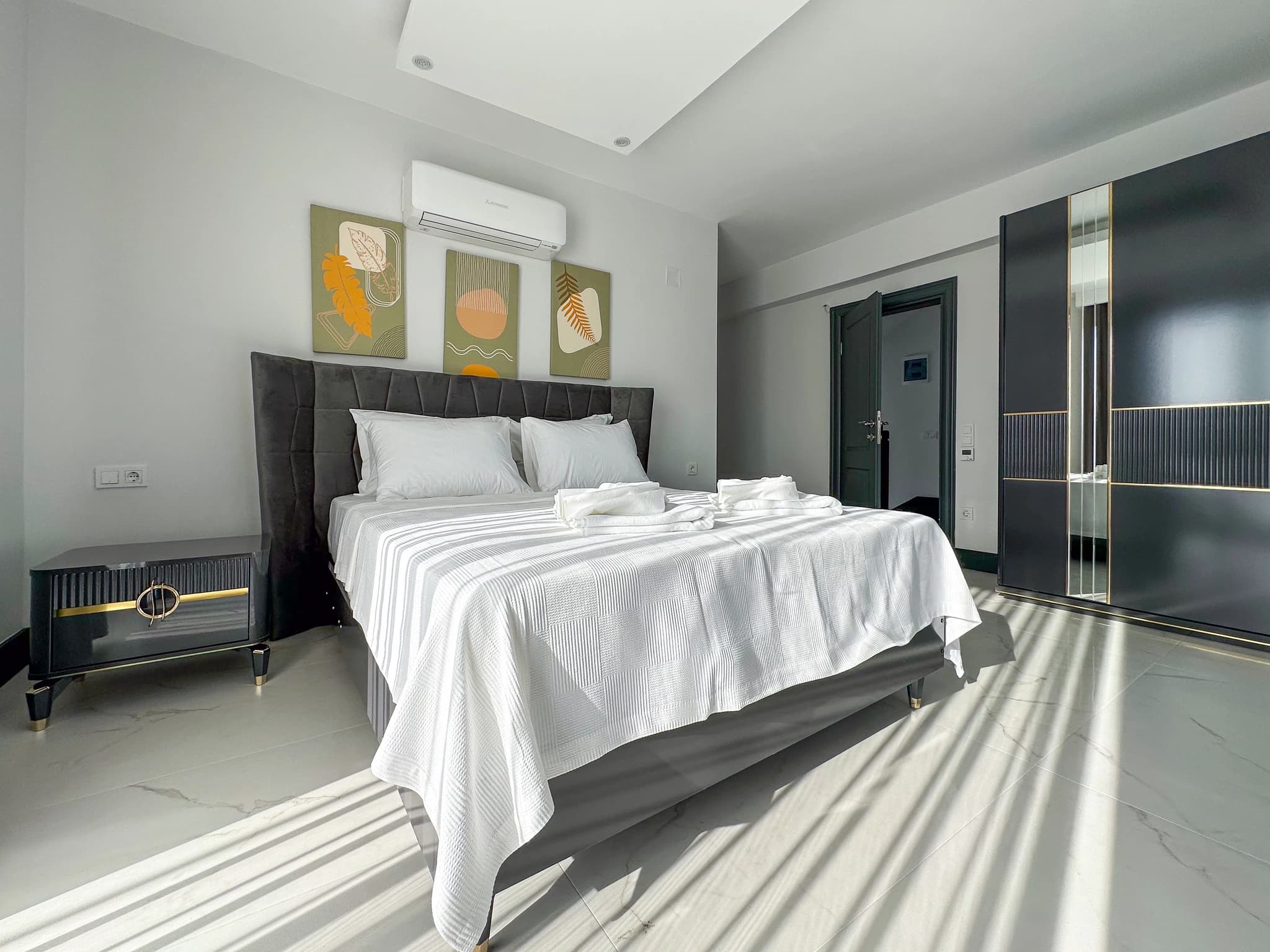 Schlafzimmer 2