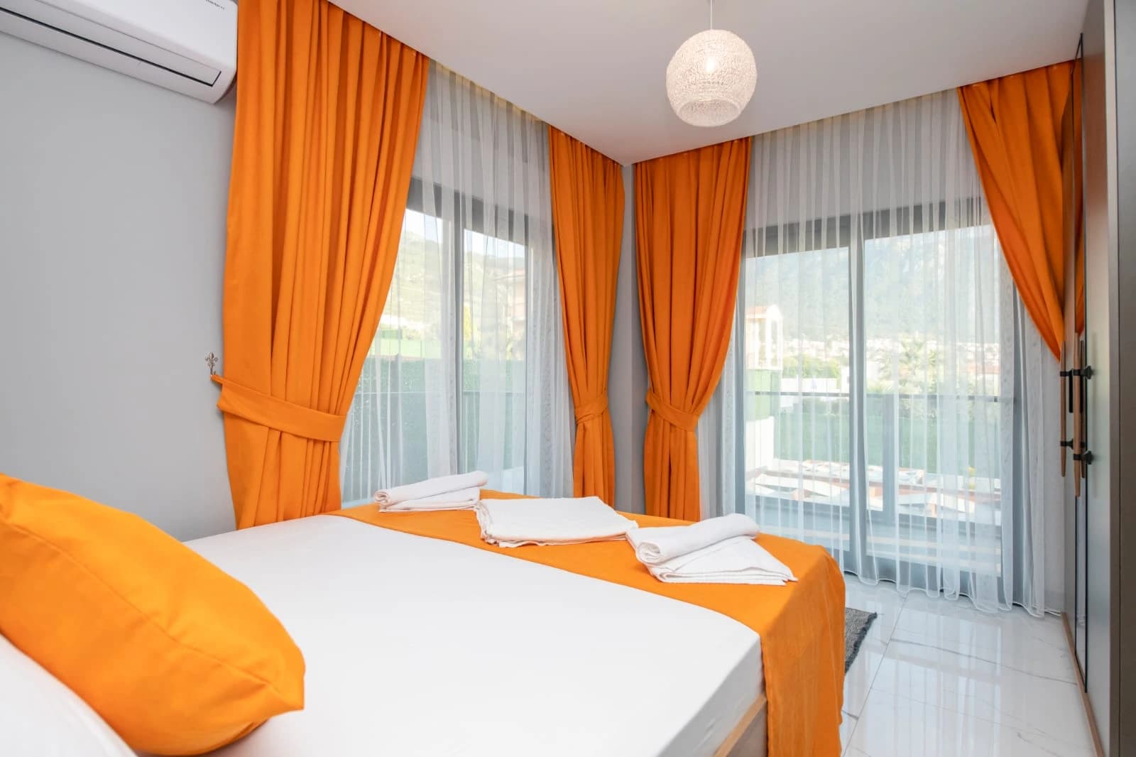 Schlafzimmer 2