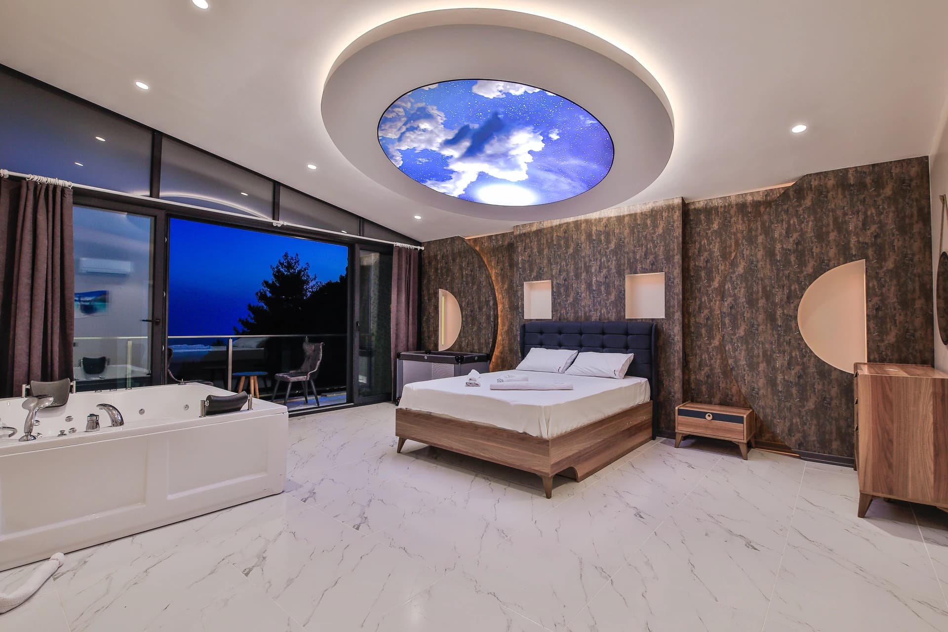 Schlafzimmer 1