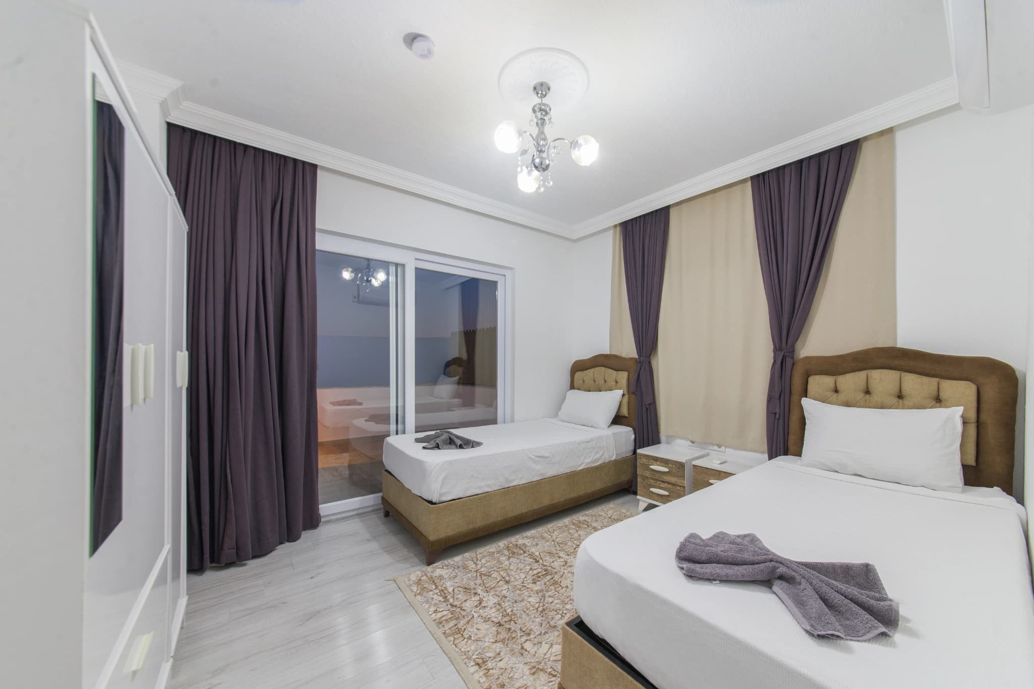 Schlafzimmer 2