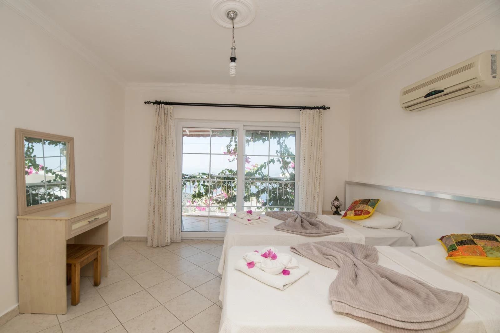 Schlafzimmer 2